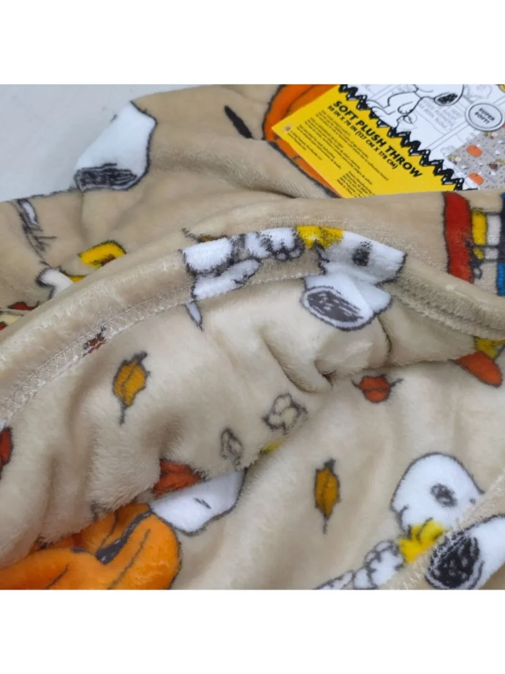 Peanuts Snoopy Fall Soft Plush Throw Blanket 50 X 70